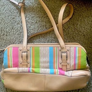 Used in good condition Fossil purse